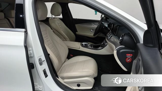 Mercedes-Benz E-Class W213 id 4781249 из Кореи 18