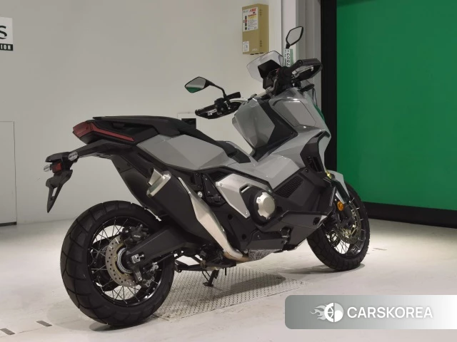 Проданный Honda X-ADV 750 2023 из Японии, фото 2