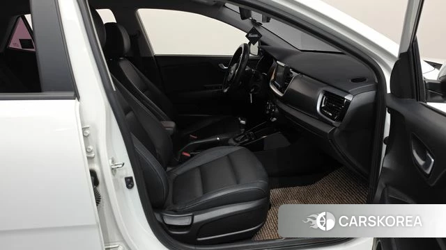 Kia Stonic id 4737611 из Кореи 18