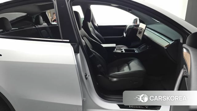 Tesla Model Y id 4847720 из Кореи 18