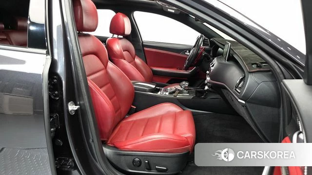 Kia Stinger id 4508298 из Кореи 18