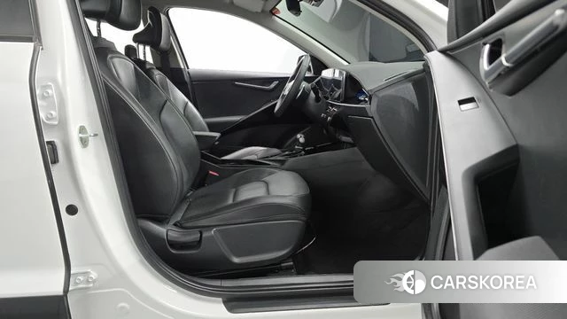 Kia Di Ol Nu Niro id 4475352 из Кореи 18