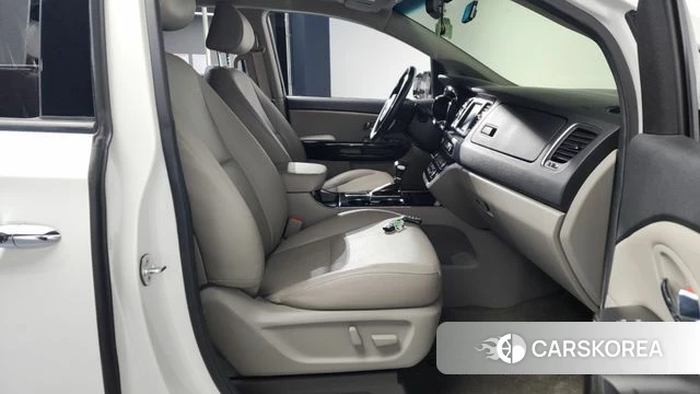 Kia The New Carnival id 4525670 из Кореи 18