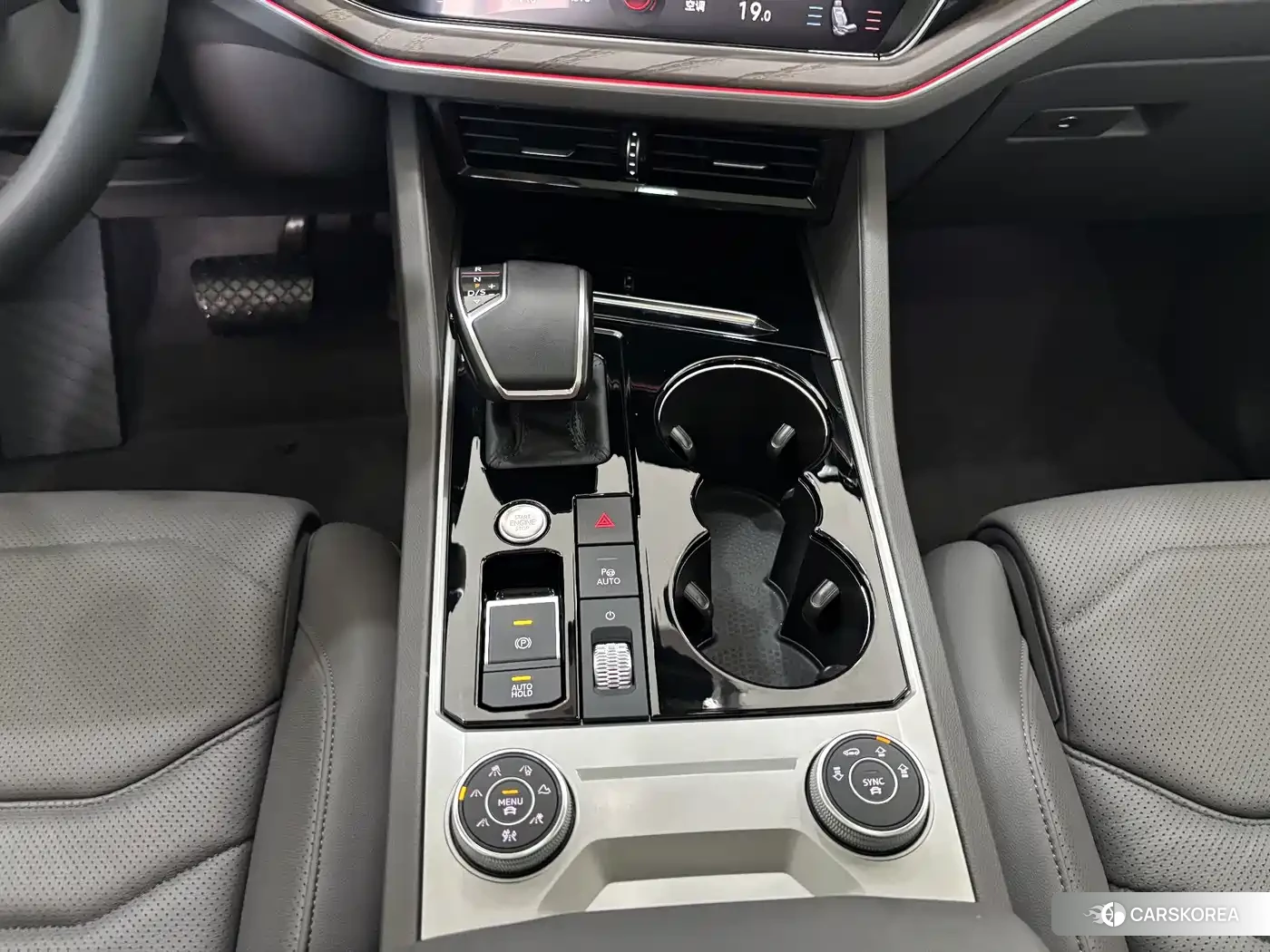 Volkswagen Touareg id 4679569 из Китая 18