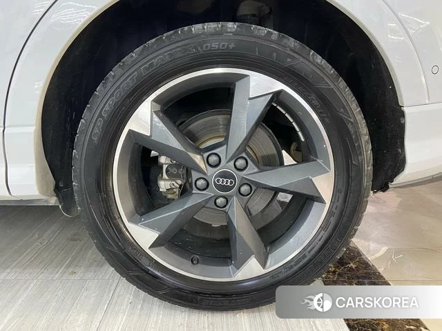 Audi Q3 id 4306983 из Китая 18