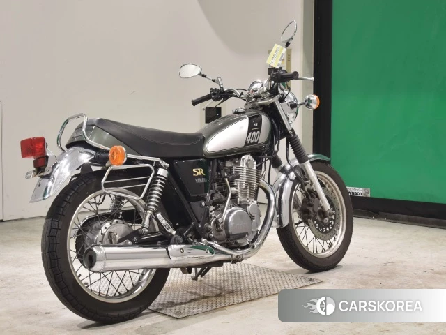 Проданный Yamaha SR 400 2017 из Японии