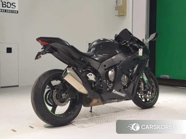 Проданный Kawasaki ZX-10R NINJA ABS 2021 из Японии, фото 2