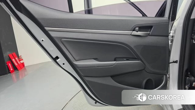 Hyundai Avante AD id 4568760 из Кореи 18