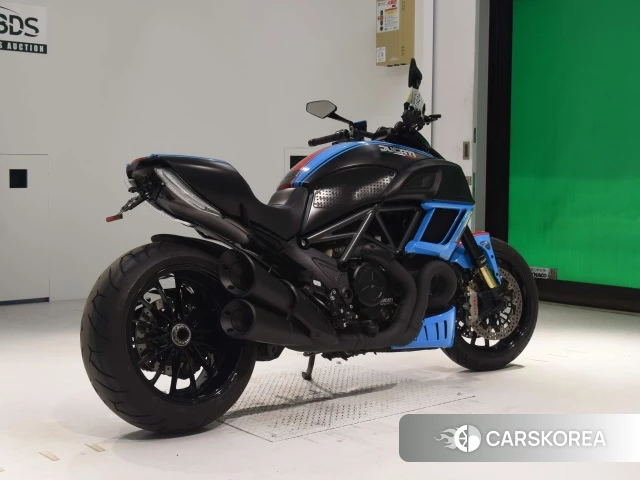 Проданный Ducati DIAVEL 2014 из Японии, фото 2