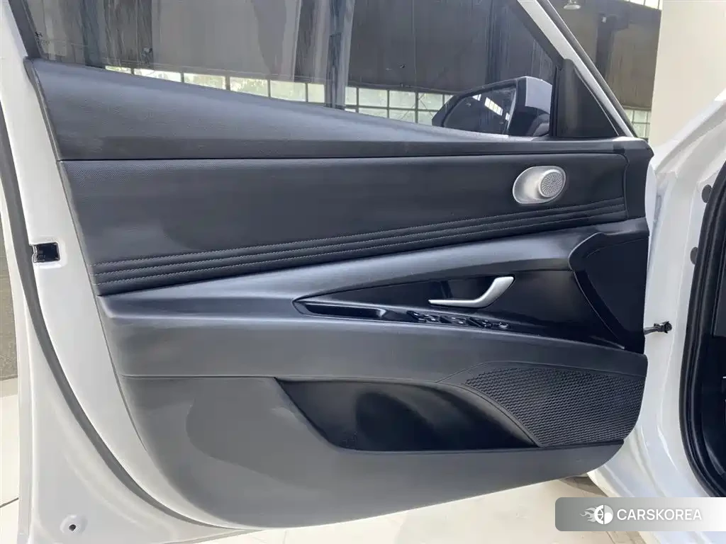 Hyundai Elantra id 4545985 из Китая 18