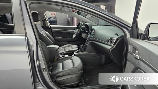 Hyundai Avante AD id 4520875 из Кореи 18