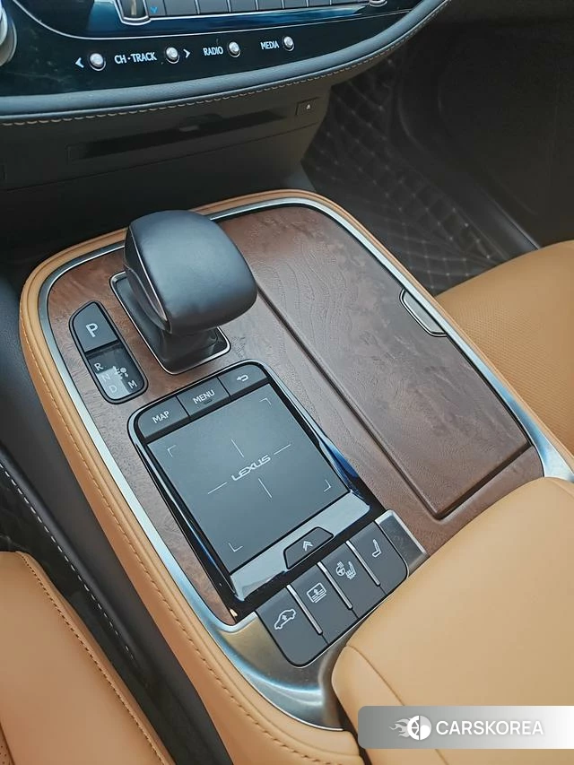 Lexus LS id 4261867 из Китая 18