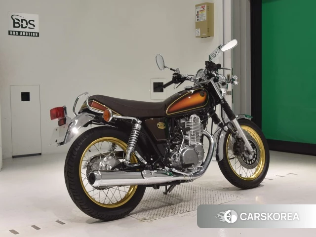 Проданный Yamaha SR400 2019 из Японии, фото 2