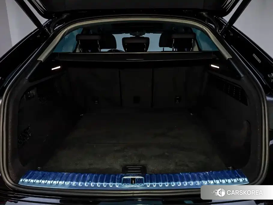 Audi Q8 id 4599756 из Китая 19