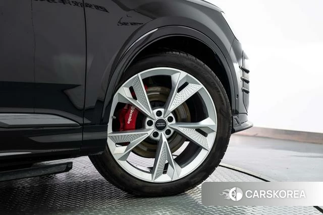 Audi Q7 id 4263729 из Китая 18