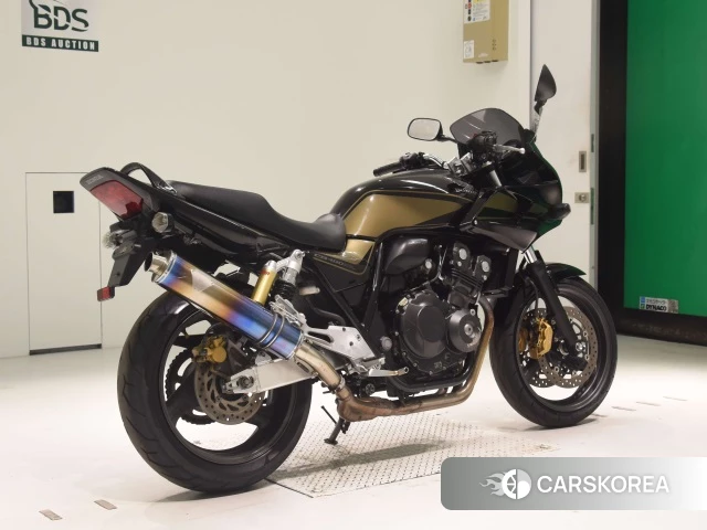 Проданный Honda CB400SF BOLDOR 2012 из Японии, фото 2