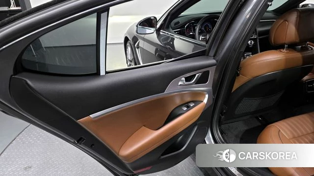 Genesis G70 id 4363094 из Кореи 18