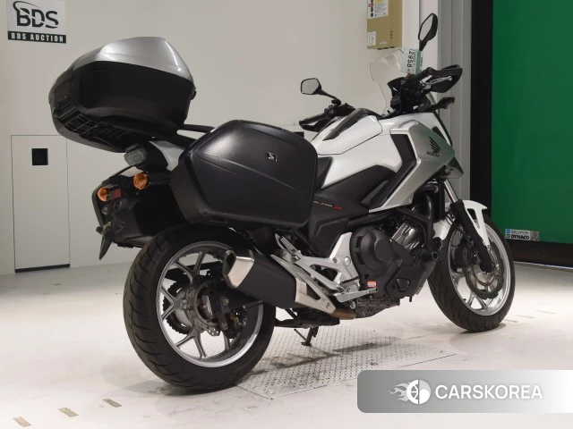Проданный Honda NC750X DCT 2018 из Японии, фото 2