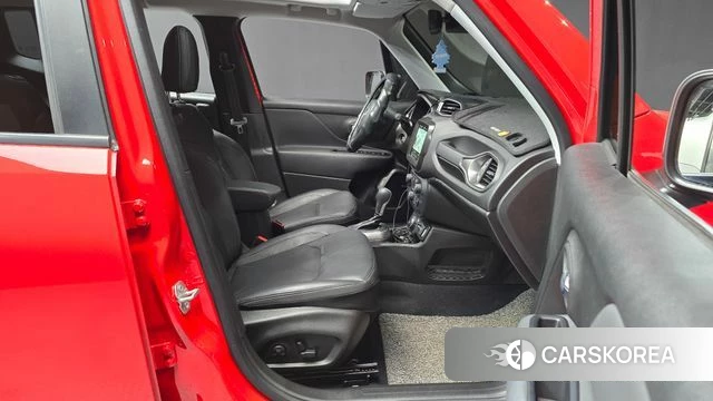 Jeep Renegade id 4244549 из Кореи 18