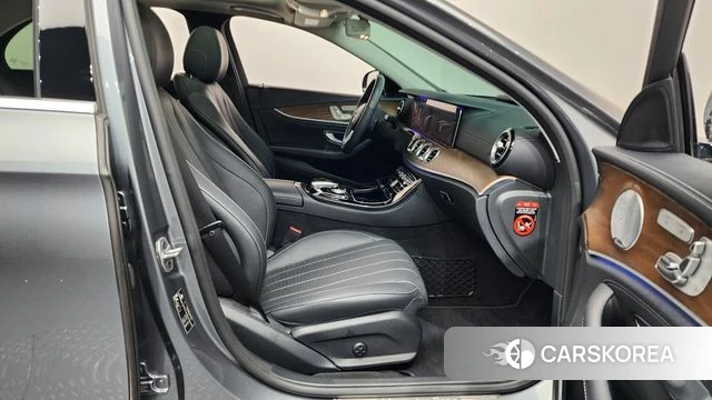 Mercedes-Benz E-Class W213 id 4520469 из Кореи 18