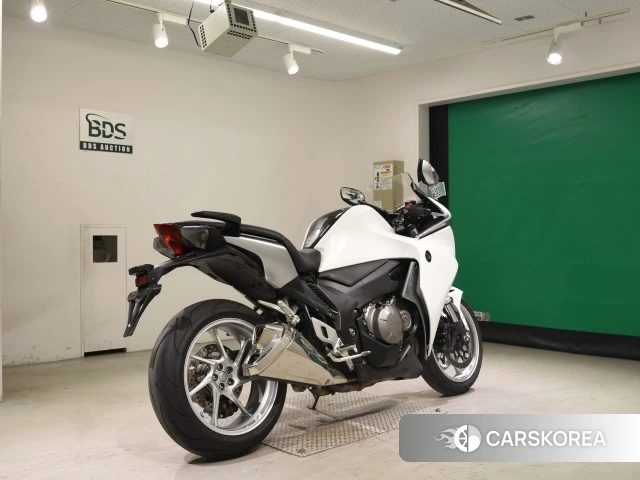 Проданный Honda VFR1200F 2012 из Японии, фото 2