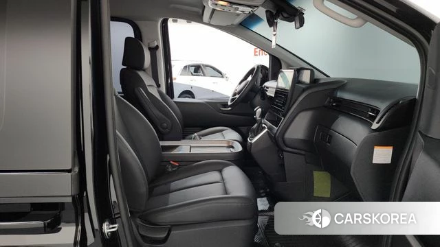 Hyundai Staria id 4893100 из Кореи 18