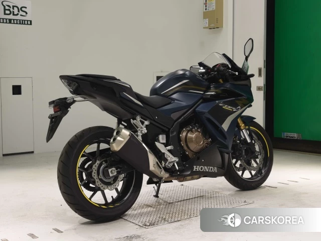 Проданный Honda CBR400R 2023 из Японии, фото 2
