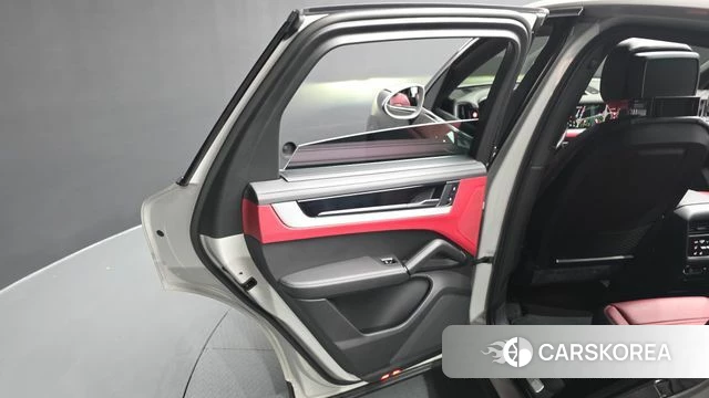 Porsche Cayenne (PO536) id 4602719 из Кореи 18