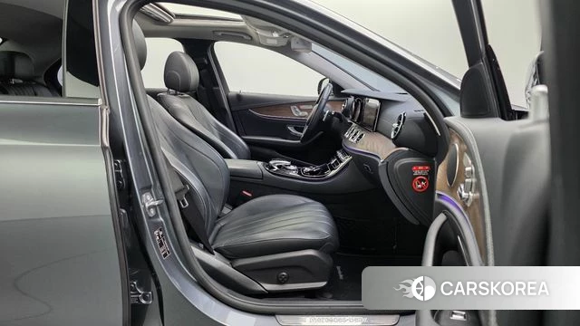 Mercedes-Benz E-Class W213 id 4483384 из Кореи 18