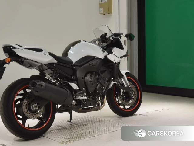 Проданный Yamaha FZ1 FEATHER 2010 из Японии, фото 2