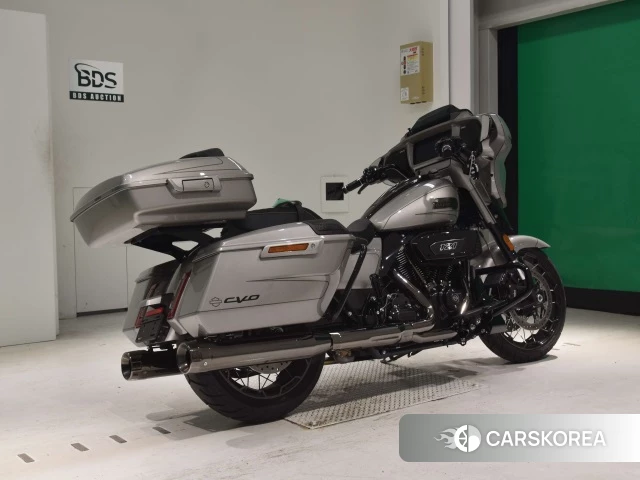 Проданный Harley-Davidson Street Glide FLHXSE1980CVO 2023 из Японии, фото 2