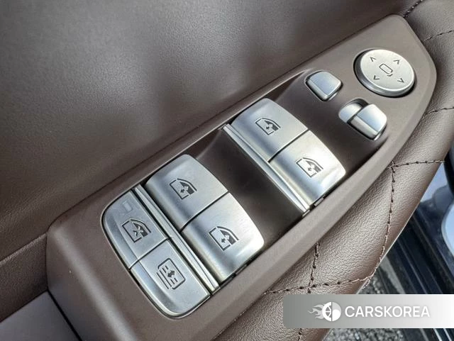 BMW 7 series id 4277996 из Китая 18