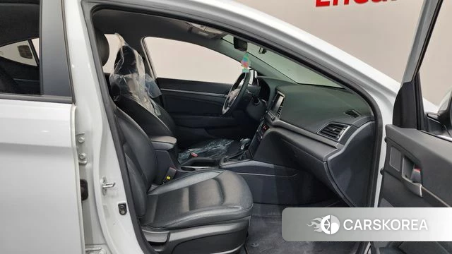 Hyundai Avante AD id 4203801 из Кореи 18