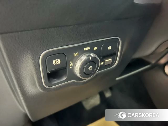 Mercedes-Benz GLB id 4380493 из Китая 18