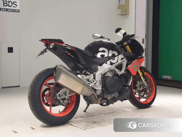 Проданный Aprilia TUONO V4 1100 FACTORY 2018 из Японии, фото 2