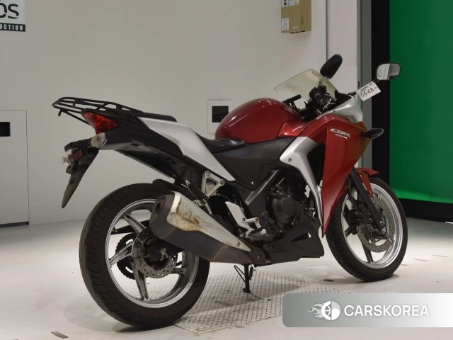 Проданный Honda CBR250R 2011 из Японии, фото 2