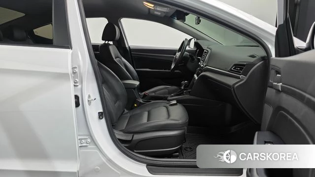 Hyundai The New Avante AD id 4620118 из Кореи 18