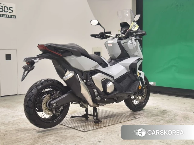 Проданный Honda X-ADV 750 2021 из Японии