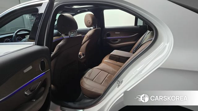 Mercedes-Benz E-Class W213 id 4283179 из Кореи 18