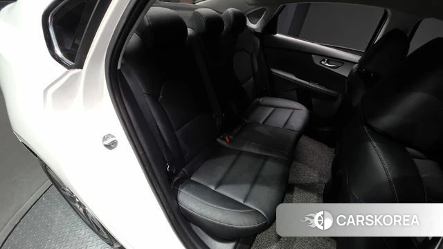 Kia Come New K3 id 4625900 из Кореи 18