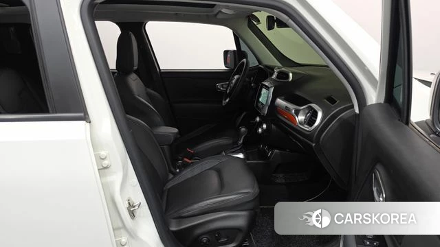Jeep Renegade id 4389601 из Кореи 18