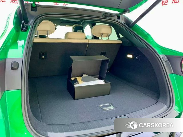 Xiaomi Car Xiaomi YU7 id 3890487 из Китая 18