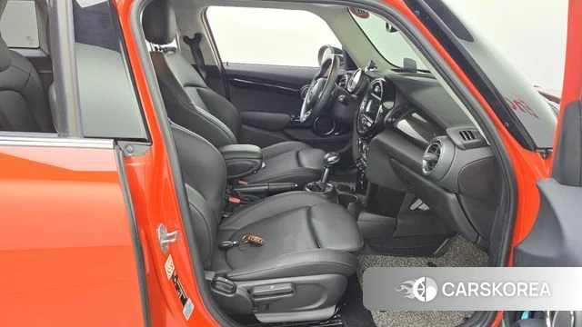 Mini Cooper S id 4595985 из Кореи 18