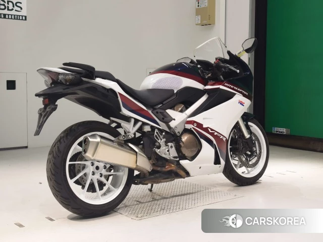 Проданный Honda VFR800F 2022 из Японии, фото 2