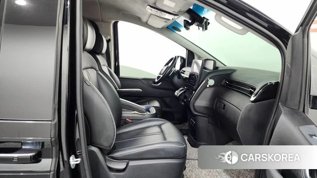 Hyundai Staria id 4231725 из Кореи 18