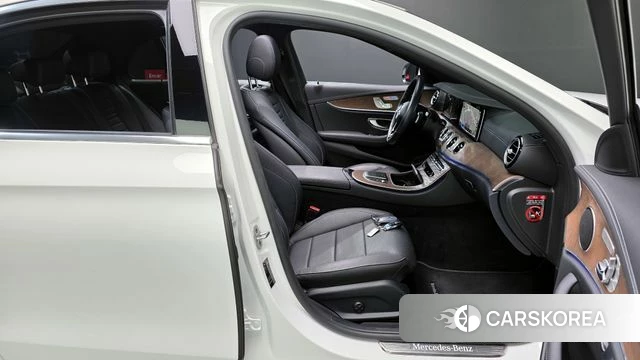 Mercedes-Benz E-Class W213 id 4396806 из Кореи 18