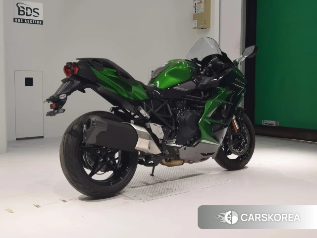 Проданный Kawasaki NINJA H2 SX 2023 из Японии, фото 2