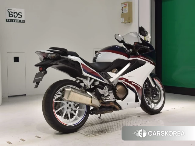 Проданный Honda VFR800F 2019 из Японии, фото 2