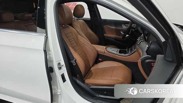Mercedes-Benz E-Class W213 id 4712372 из Кореи 18