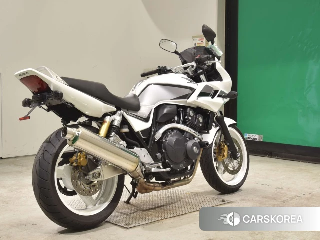 Проданный Honda CB400SF BOLDOR 2013 из Японии